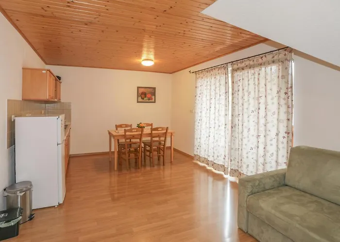 Alloggio per agriturismo Povsin